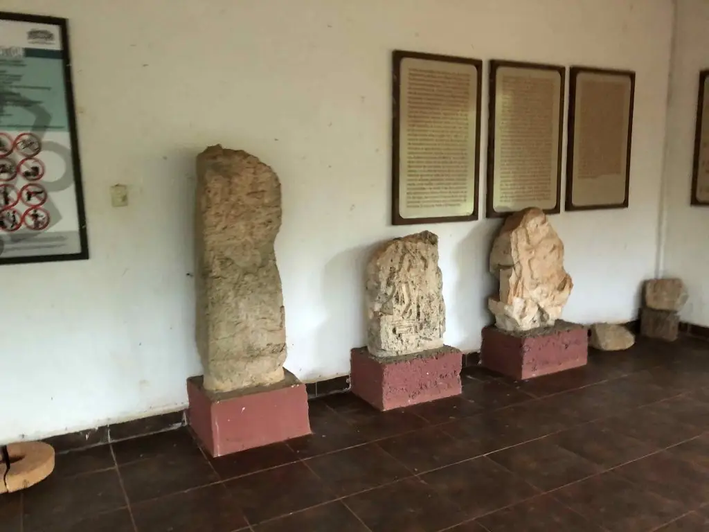 stelae sayil mayan ruins yucatan puuc route