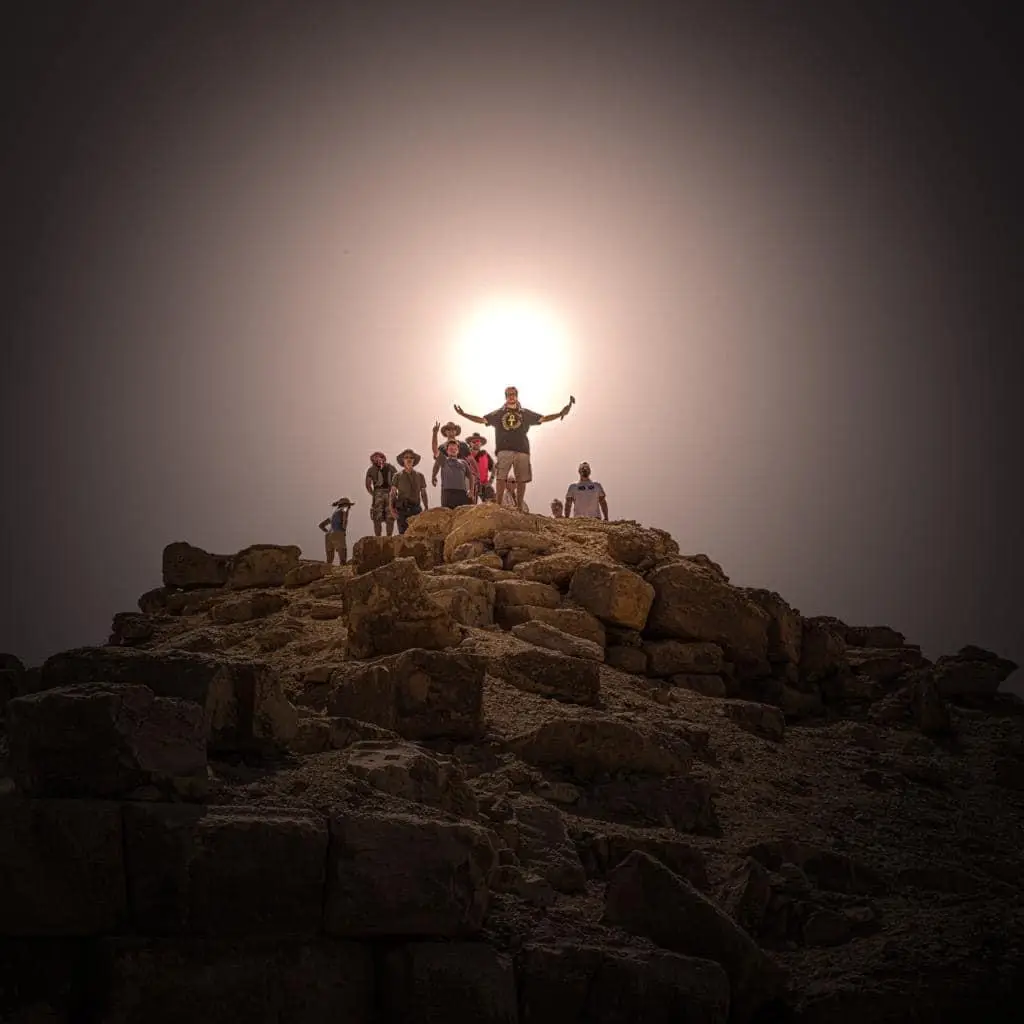 Anyextee top pyramid Abu Ghorab